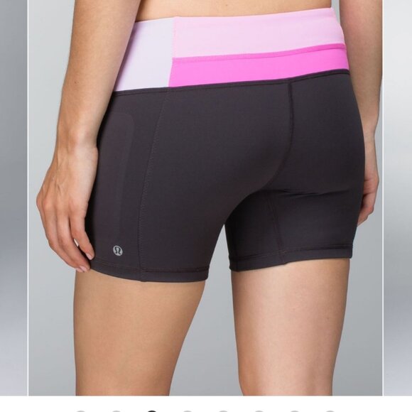 Lululemon Run Fast Track Short II SIZE 4 - Picture 1 of 5